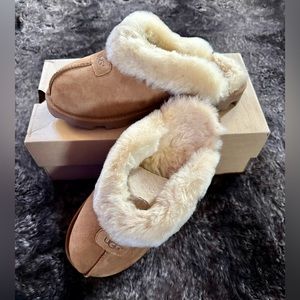 NIB UGG Aira Slipper